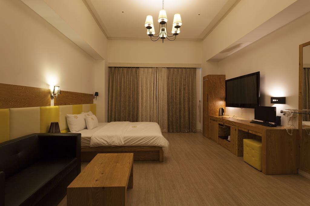 J-Top Hotel Siheung Habitación foto